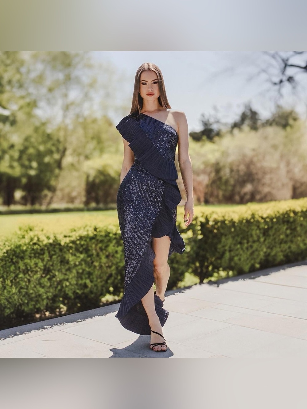 ONE33 Social Mercer Sequin Pleated Ruffle Gown in Navy, Size 10